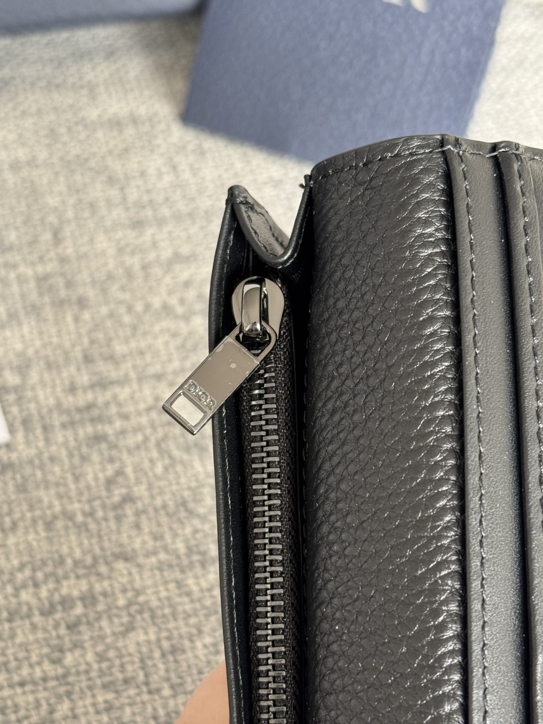 ディオール「Dior」Oblique モチーフ レザー コンパクト ロングウォレット