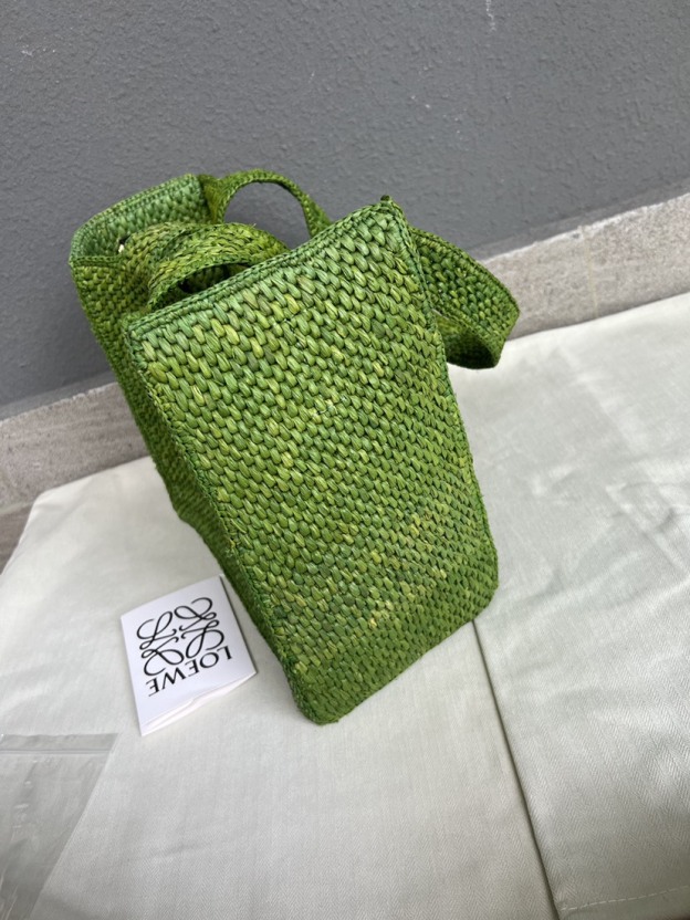 ロエベ「Loewe」Palm Series 手工酒椰纤维トートバッグ