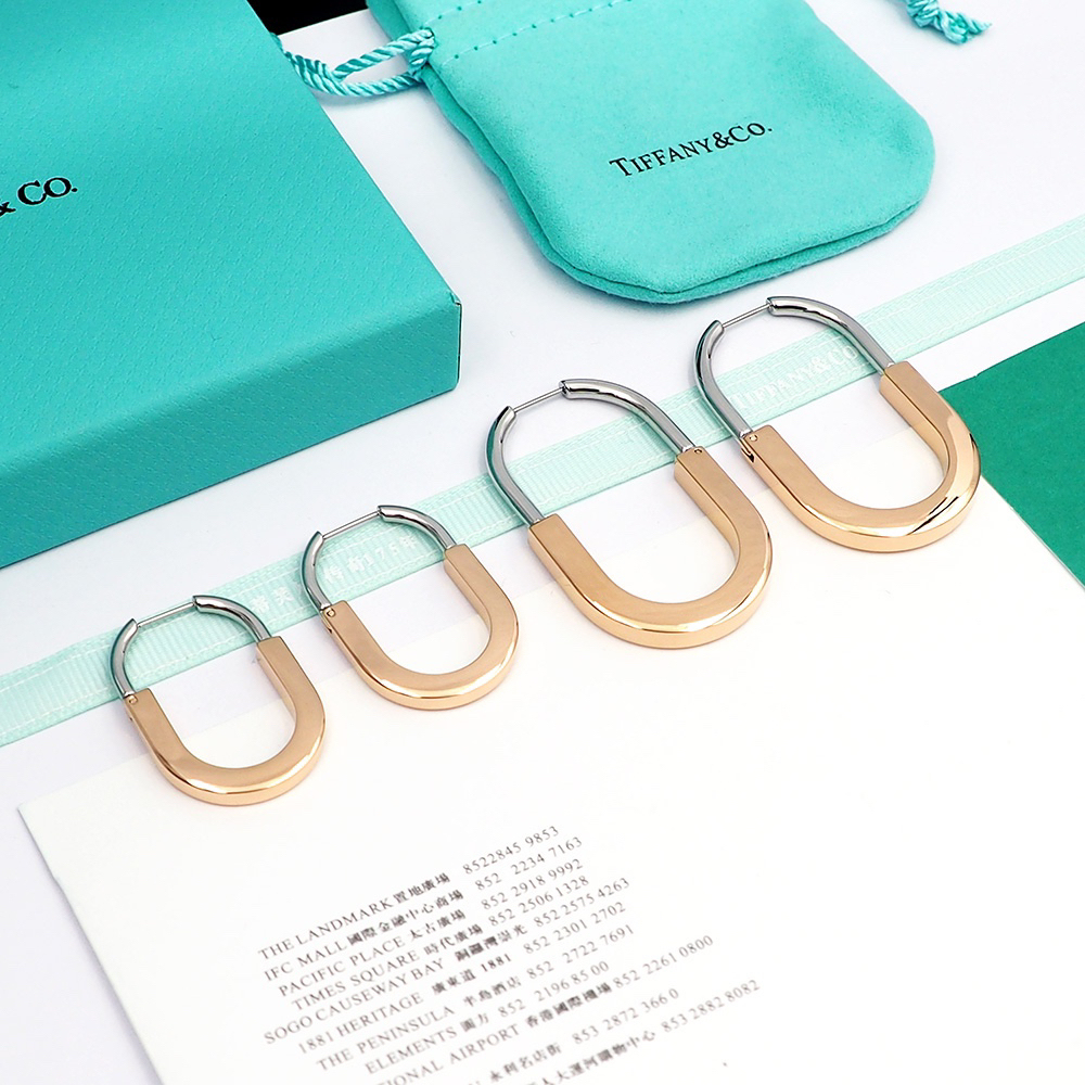 ティファニー「Tiffany & Co.」Lock シリーズ ハングロックデザインイヤリング