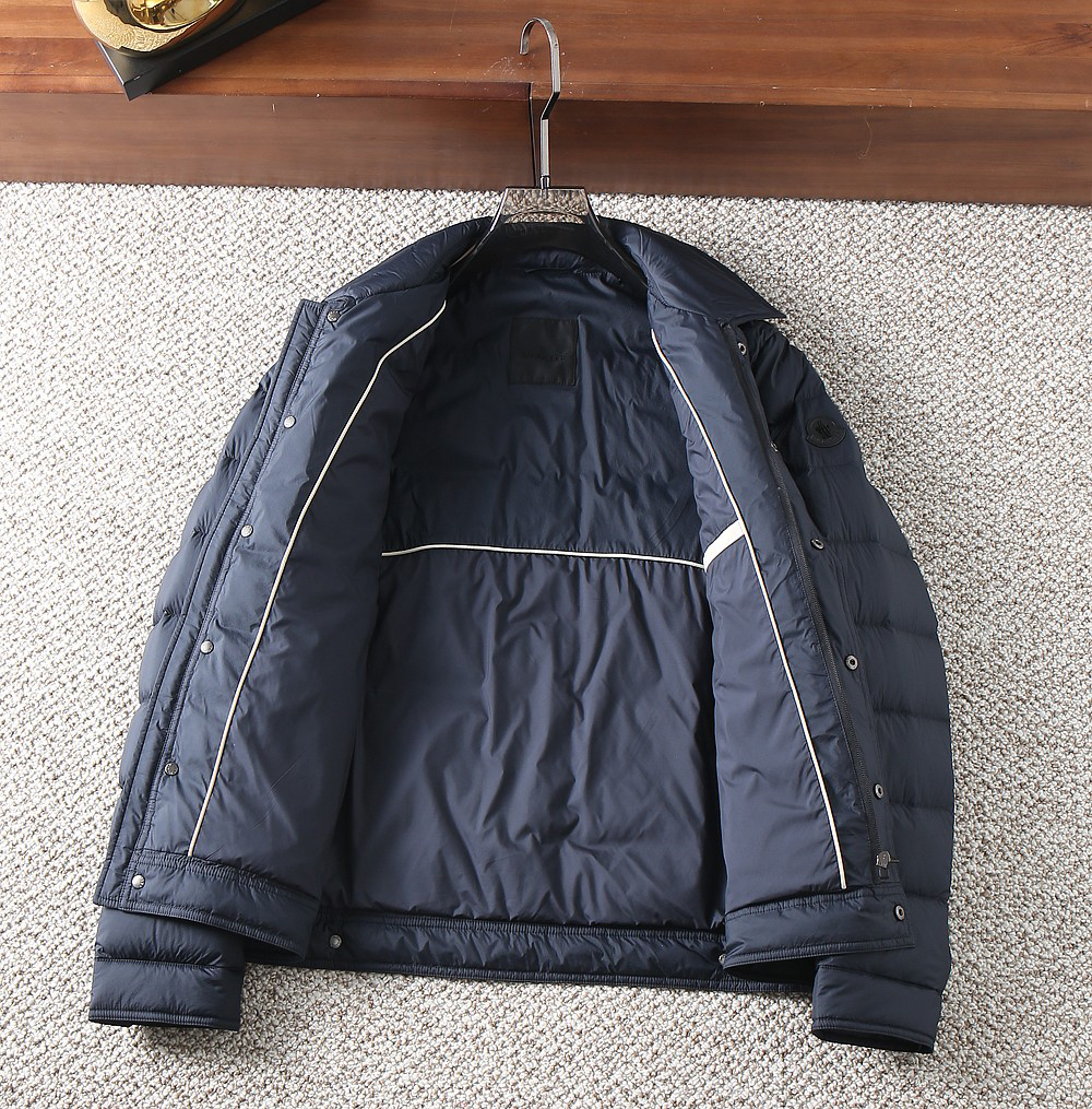 モンクレール「Moncler」秋冬 ダウンジャケット