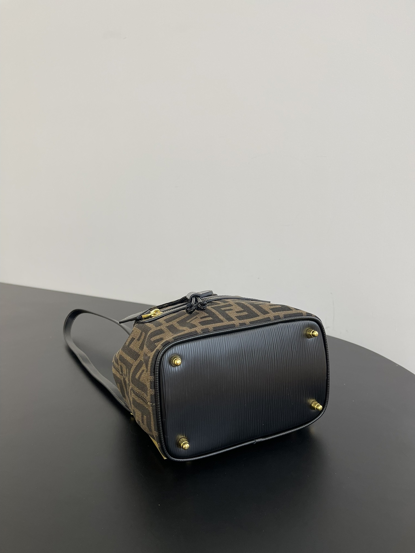 フェンディ「Fendi」ミニ FFモノグラム バックパック