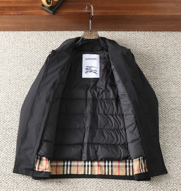 バーバリー「Burberry」秋冬 クイルティッドダウンジャケット