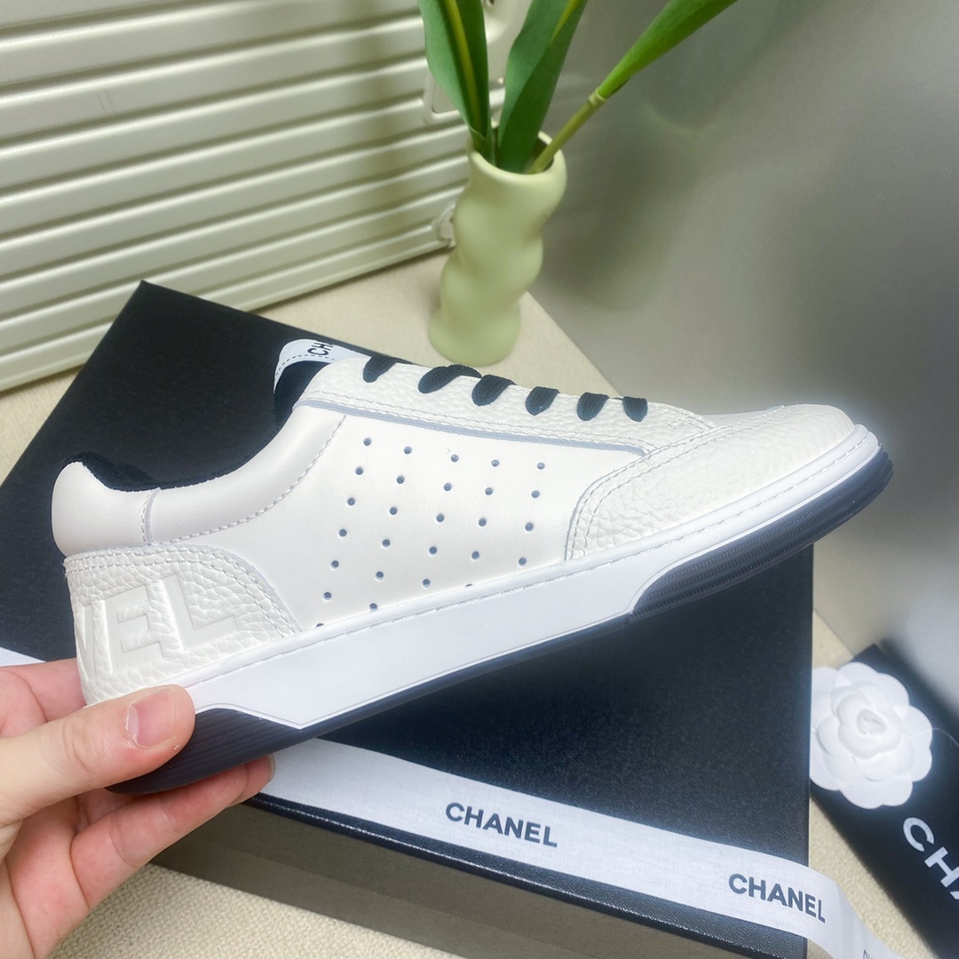 シャネル「Chanel」