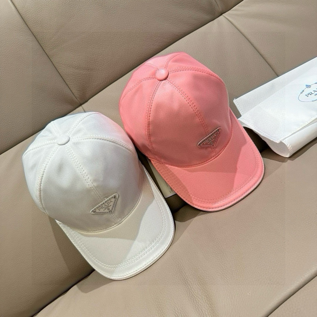 プラダ「Prada」Re-Nylon Baseball Cap