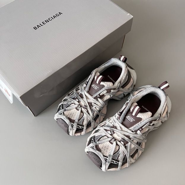 バレンシアガ「Balenciaga」Phantom Sneaker 3XL バンドデザイン ダディシューズ