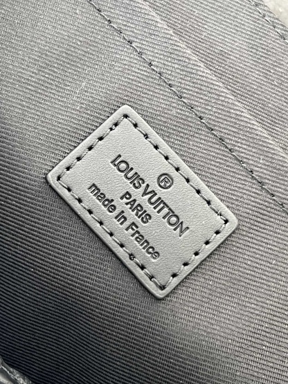 ルイ・ヴィトン「Louis Vuitton」スタイリッシュ メッセンジャーバッグ