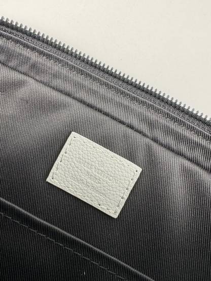 ルイ・ヴィトン「Louis Vuitton」スタイリッシュ メッセンジャーバッグ