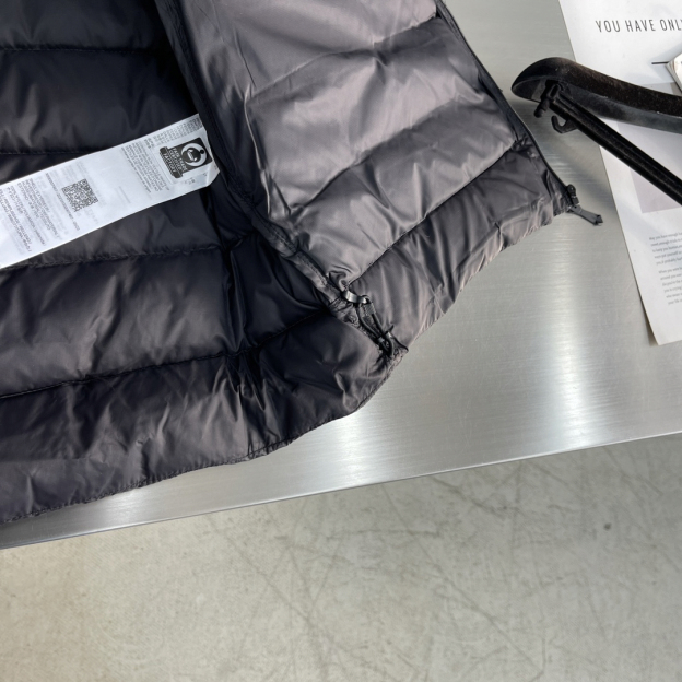 アークテリクス「ARC'TERYX」ホワイトグースダウン ジャケット