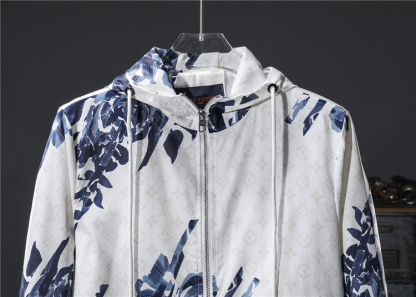 ルイ・ヴィトン「Louis Vuitton」2024秋冬 クラシックロゴ ラウンドネックジャケット メンズアウター