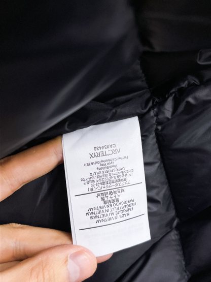 アークテリクス「ARC'TERYX」カラーブロック ダウンジャケット