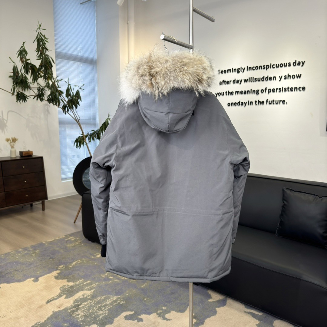 カナダグース「Canada Goose」パーカーダウンコート