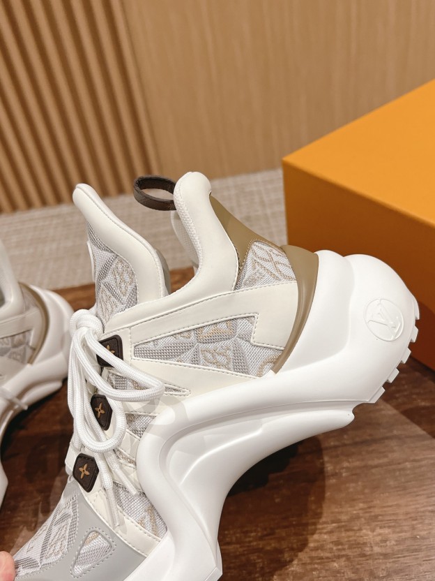 ルイ・ヴィトン「Louis Vuitton」 Archlight スニーカー