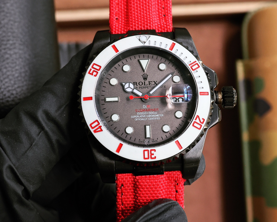 ロレックス［Rolex］DIW サブマリーナー パラキート 40MM 2色