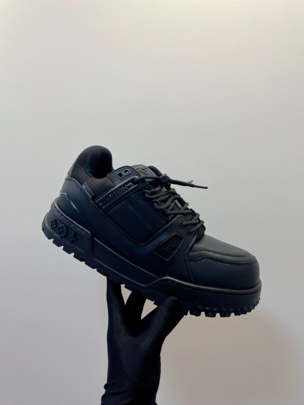「コラボモデル」Louis Vuitton x Trainer  Maxi "小胖丁" スニーカー
