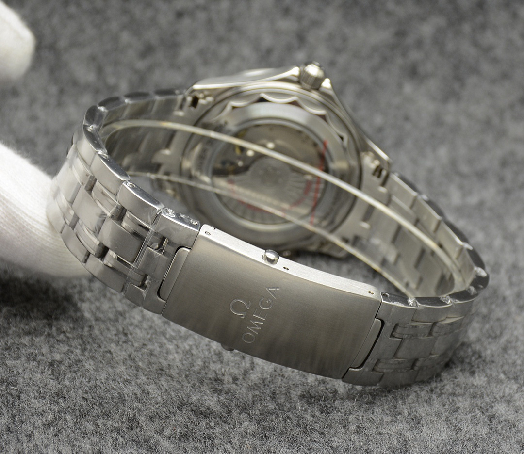 オメガ「Omega」シーマスター クラシック メンズ メカニカル ウォッチ41mm