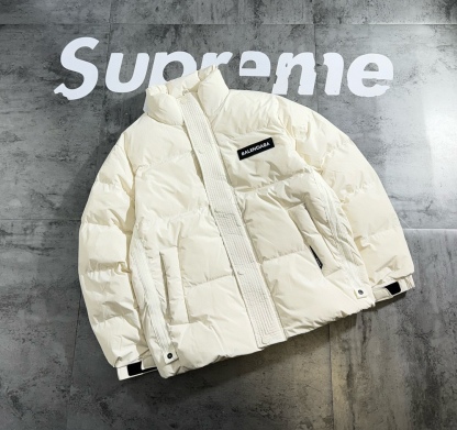 バレンシアガ「Balenciaga」‌ 2024 グリッドパッチワーク リミテッド ダウンジャケット