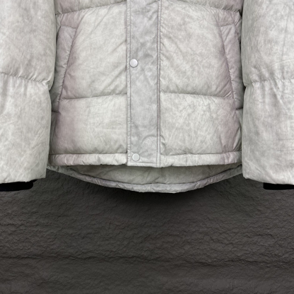 バレンシアガ「Balenciaga」‌2024秋冬最新ダウンジャケット