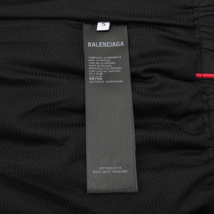 バレンシアガ「Balenciaga」‌アルファベット刺繍ジッパージャケット