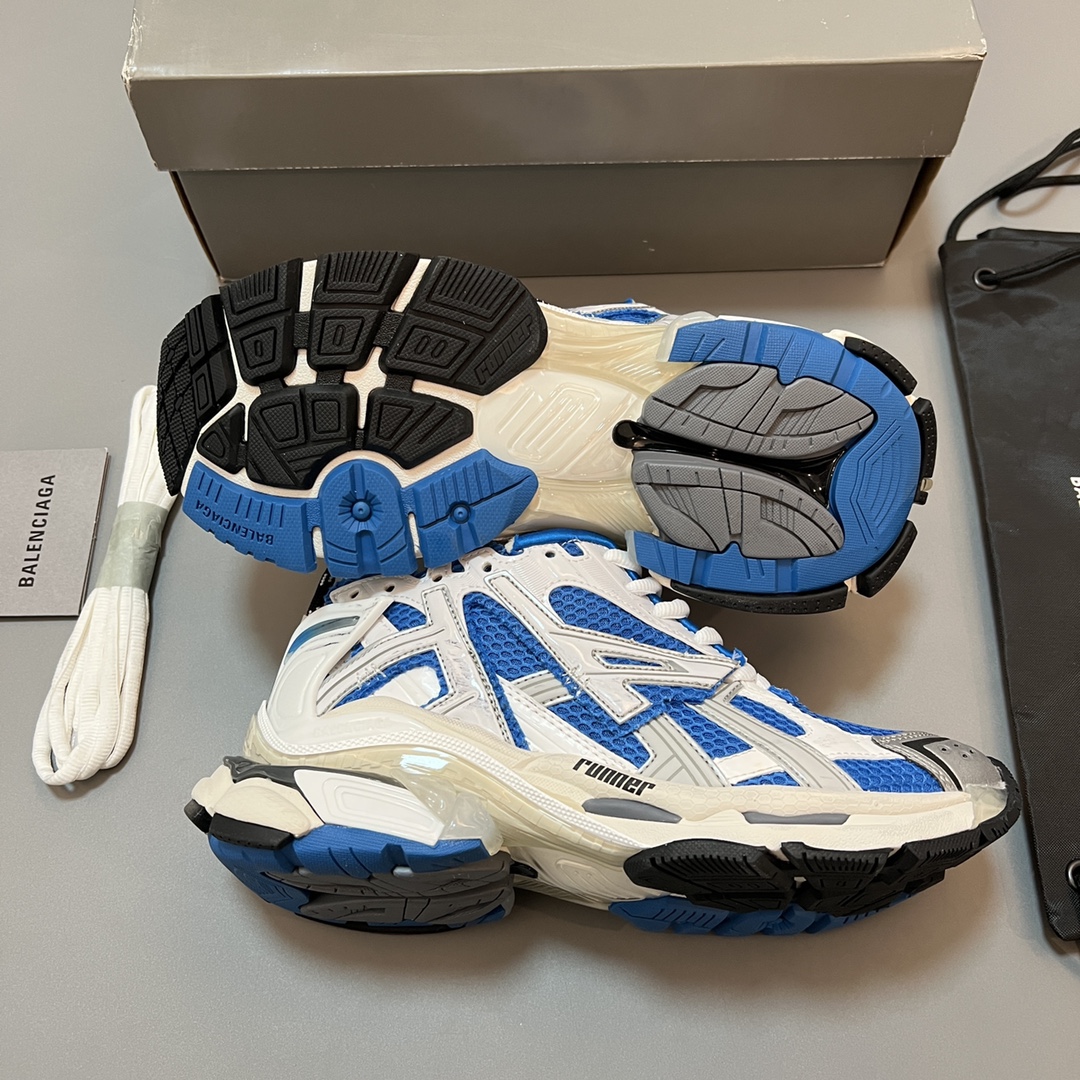 バレンシアガ「Balenciaga」Runner スニーカー