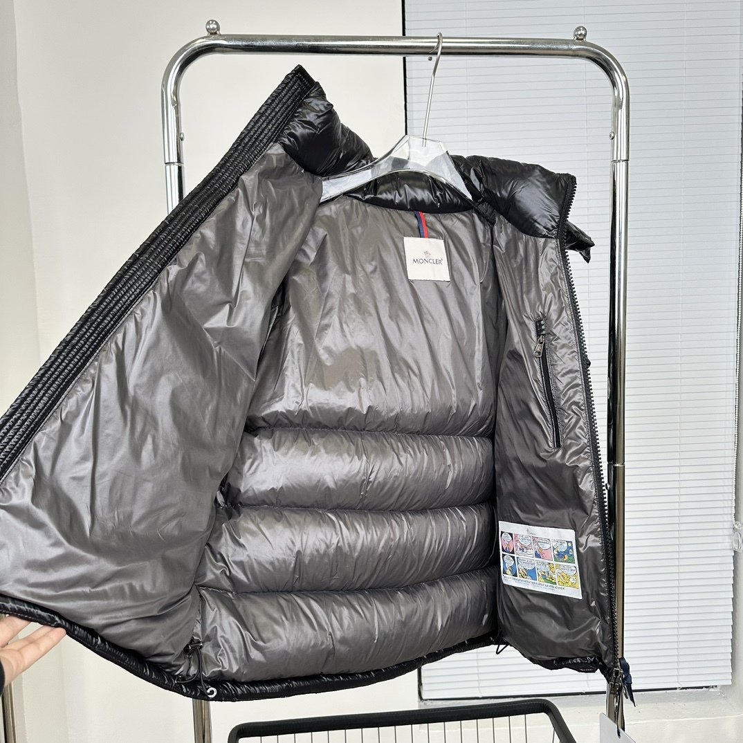 モンクレール「Moncler」マヤ ダウンジャケット メンズ＆レディース