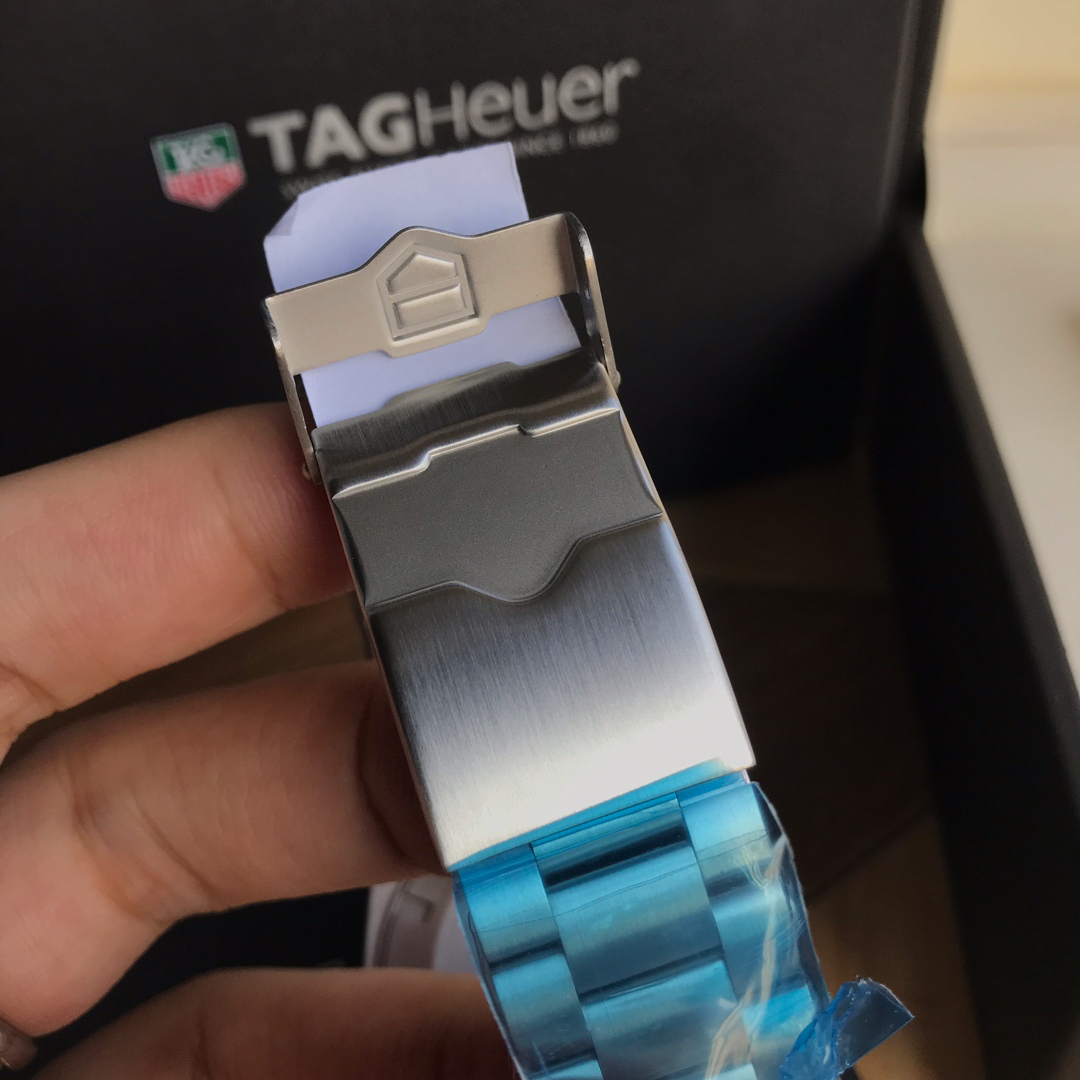 タグ・ホイヤー「TAG Heuer」F1シリーズ カレンダー クォーツ メンズウォッチ43mm