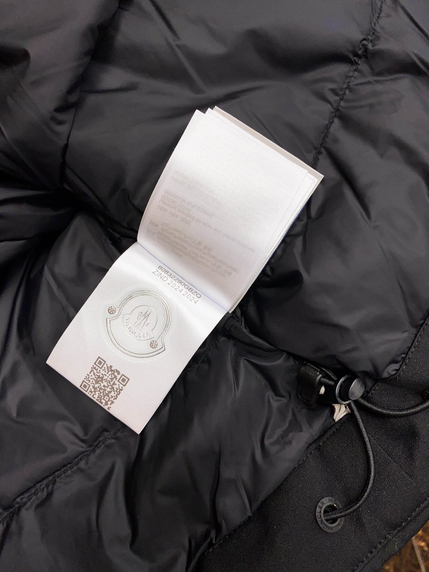 モンクレール「Moncler」Grenoble 2025 新作 メンズスキーダウンブルゾン