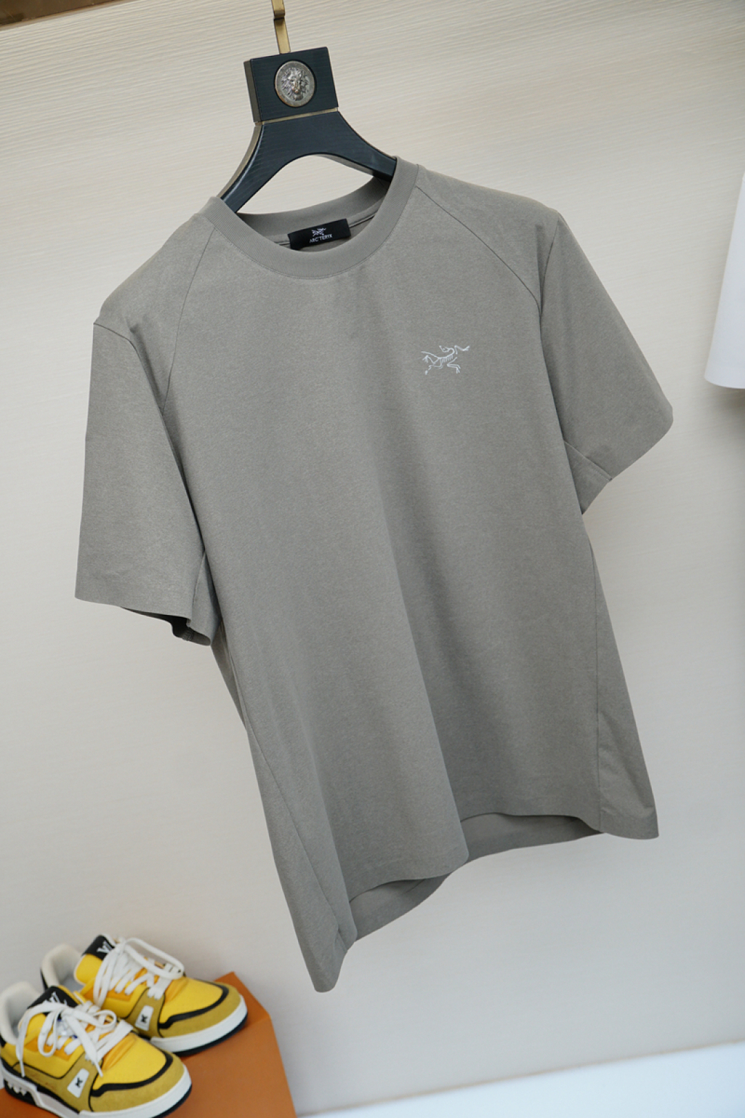 アークテリクス「ARC'TERYX」2025春夏 プレミアムコットン ロゴ刺繍半袖Tシャツ