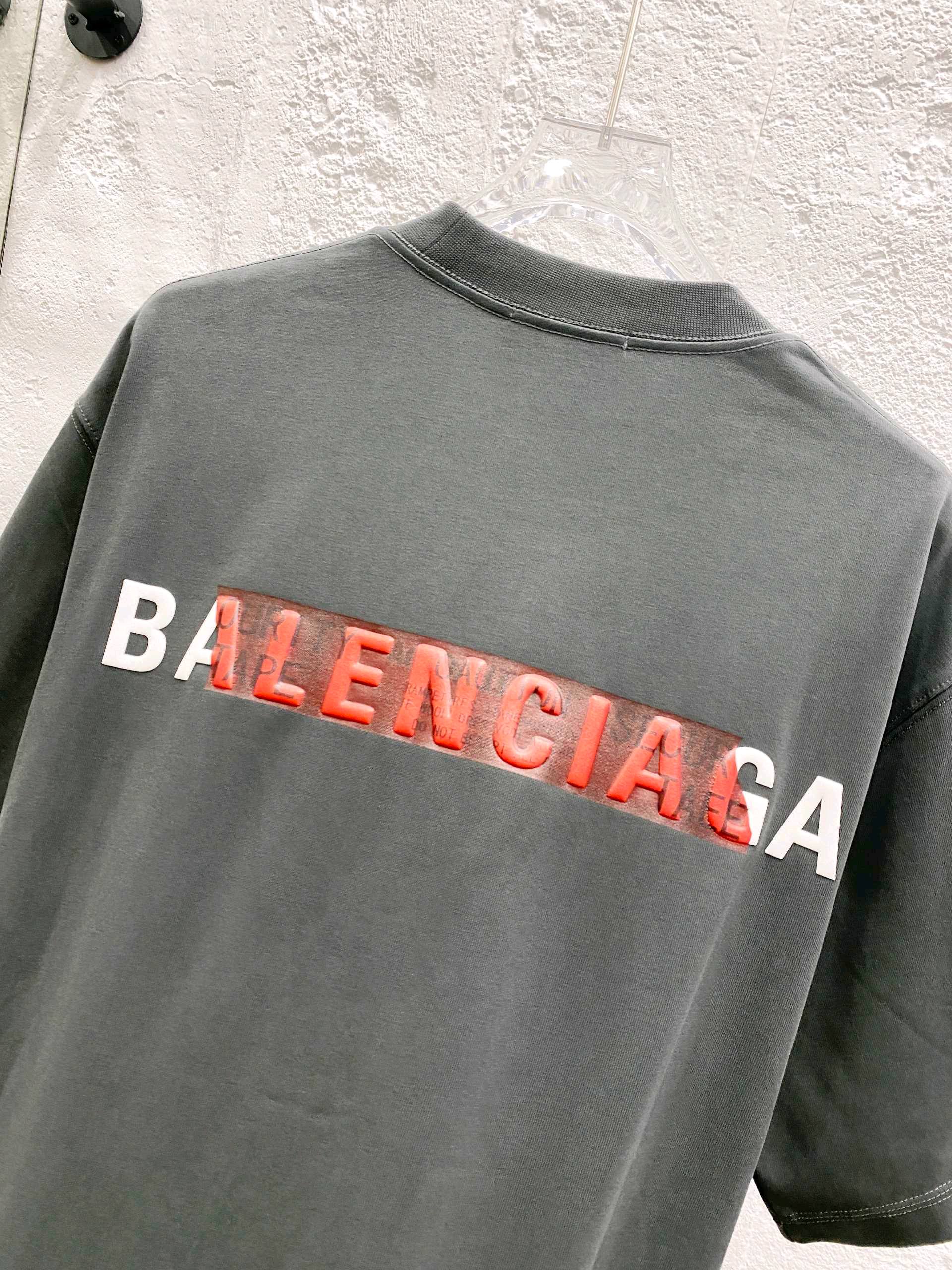 バレンシアガ「Balenciaga」ハイネックプレミアムコットン半袖Tシャツ
