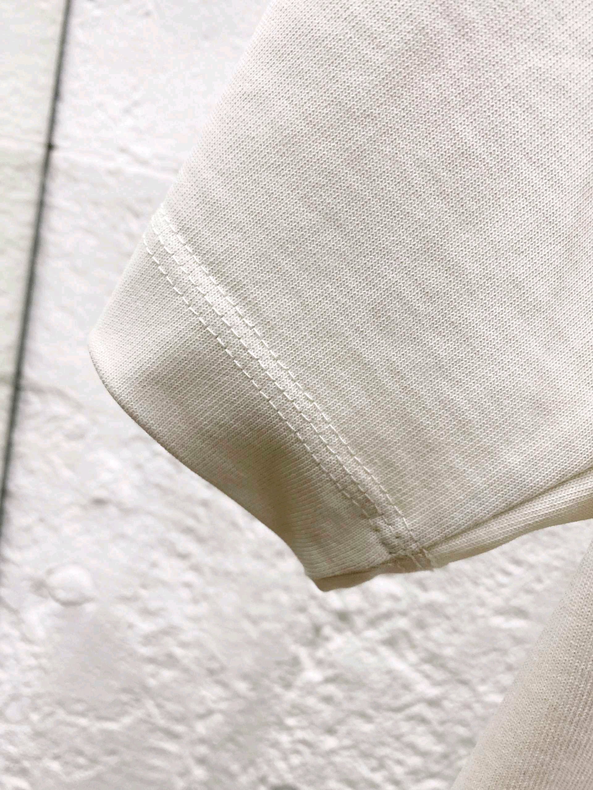 バレンシアガ「Balenciaga」ハイネックプレミアムコットン半袖Tシャツ