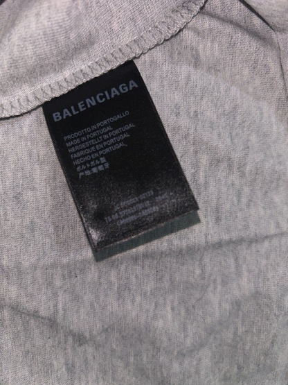 バレンシアガ「Balenciaga」クラシック プリント クルーネックTシャツ