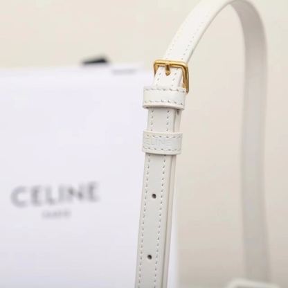 セリーヌ「Celine」Triomphe アンダーアームバッグ