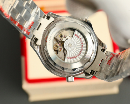 オメガ「Omega」シーマスター アクアテラ スモールセコンド レディースウォッチ38mm