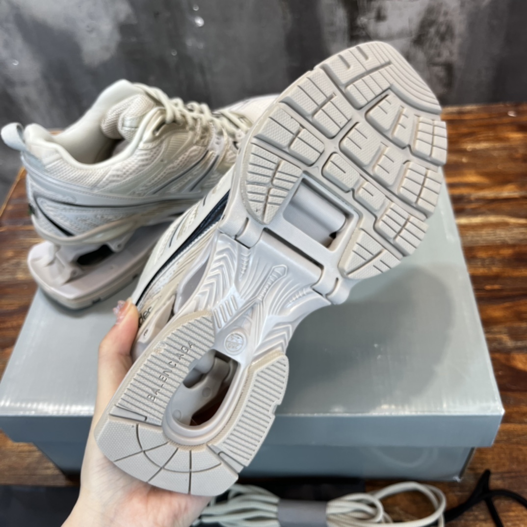 バレンシアガ「Balenciaga」 X-PANDER スニーカー X-PANDER スニーカー