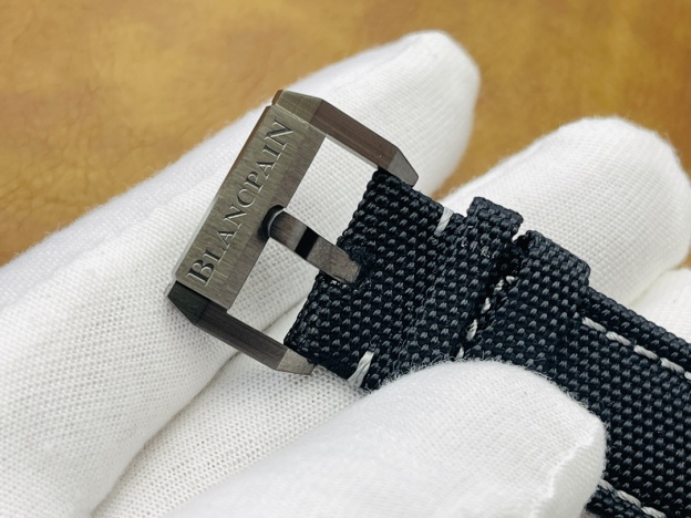 ブランパン「Blancpain」フィフティ・ファゾム バチスカーフ フライバッククロノグラフ自動巻きダイバーズウォッチ43mm