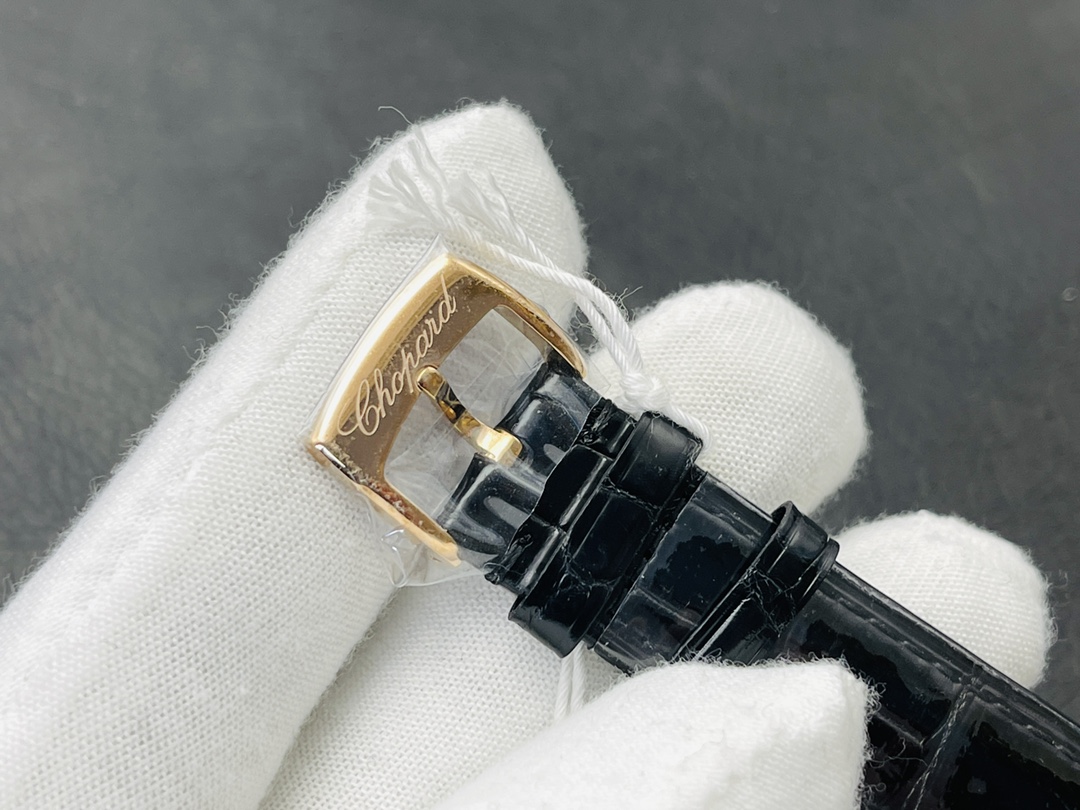 ショパール「Chopard」ハッピーダイヤモンド ハートレディース クォーツウォッチ36mm