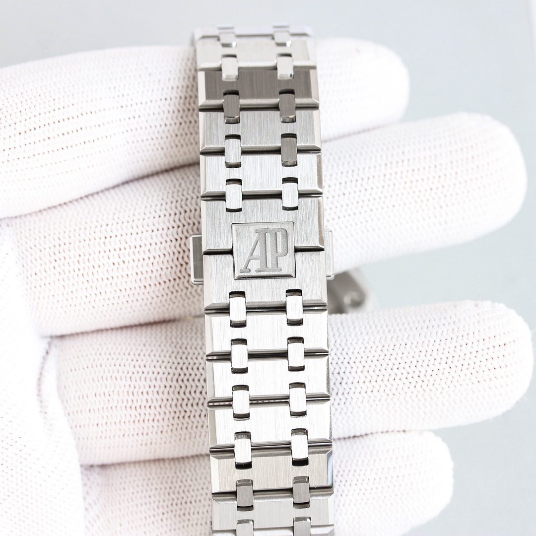 オーデマ・ピゲ「Audemars Piguet」ロイヤル オーク 15400 ダークナイト クロノグラフ 腕時計41mm