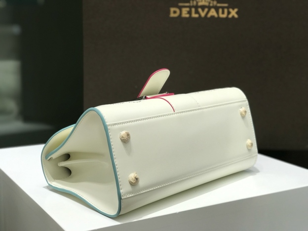デルヴォー「Delvaux」 Brillant Mini Cashmere カシミアハンドバッグ