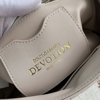 ドルチェ・アンド・ガッバーナ「D&G」4159 レザー ショルダーバッグ