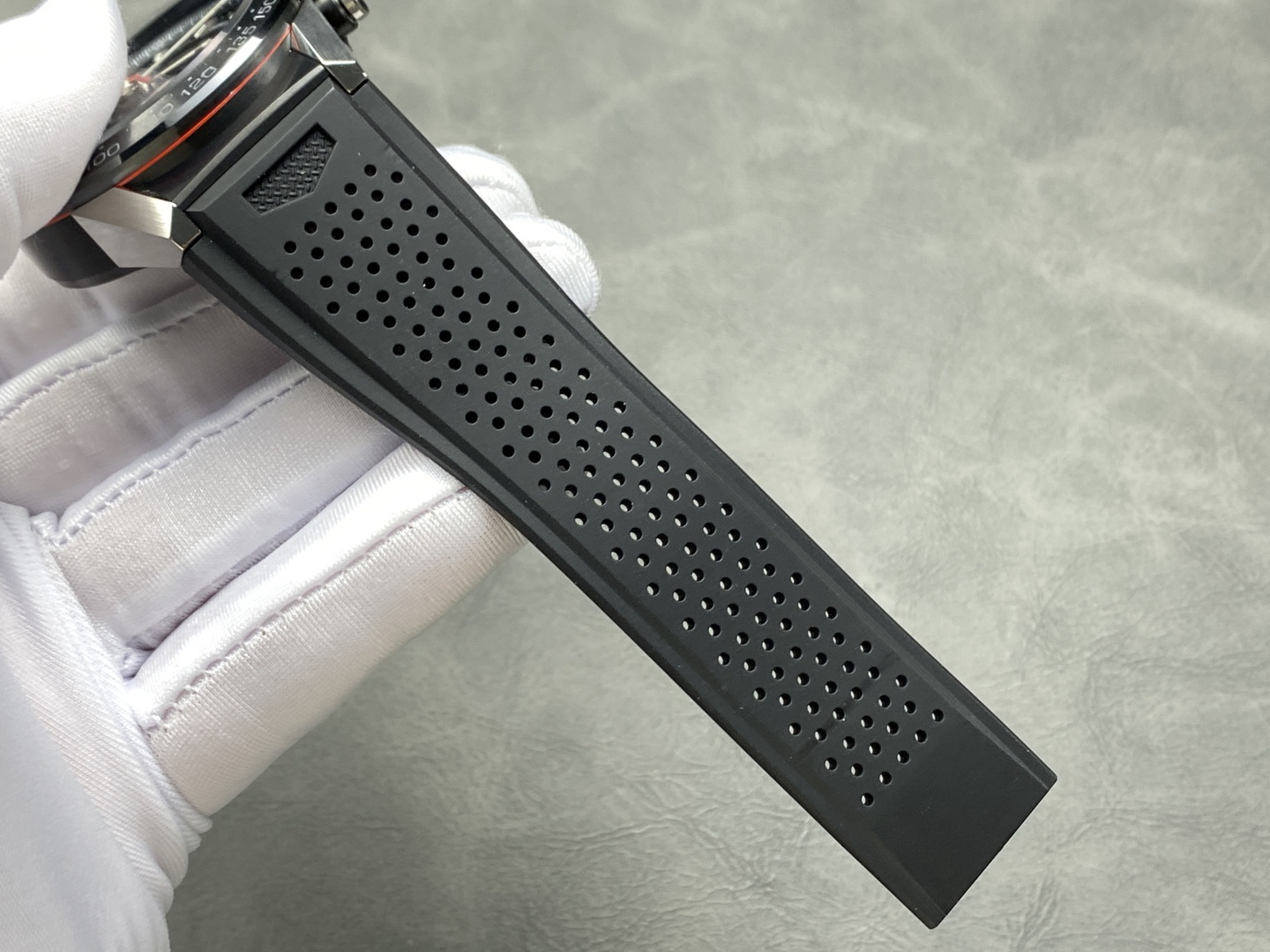 タグ・ホイヤー「TAG Heuer」カレラ ヒューアークロノグラフ 腕時計43mm