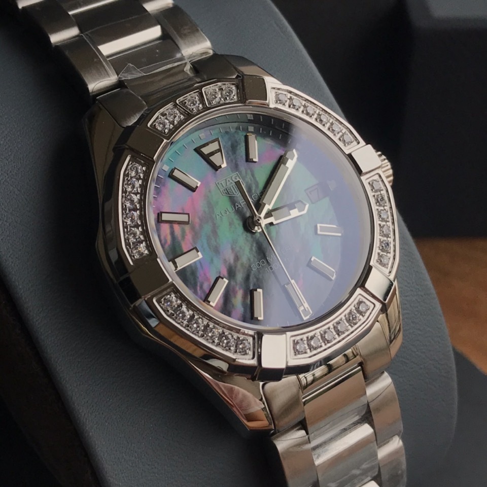 タグ・ホイヤー「TAG Heuer」アクアレーサークォーツ レディース 腕時計35mm