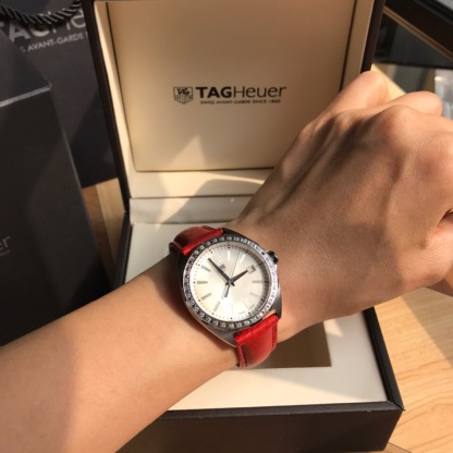 タグ・ホイヤー「TAG Heuer」フォーミュラ1 レディースクォーツ 腕時計35mm
