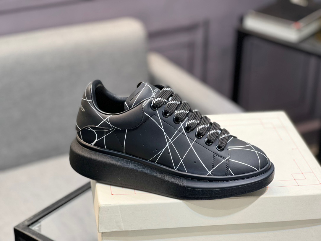 アレキサンダー・マックイーン［Alexander McQueen］Oversized Sneaker "Classic White" スニーカー