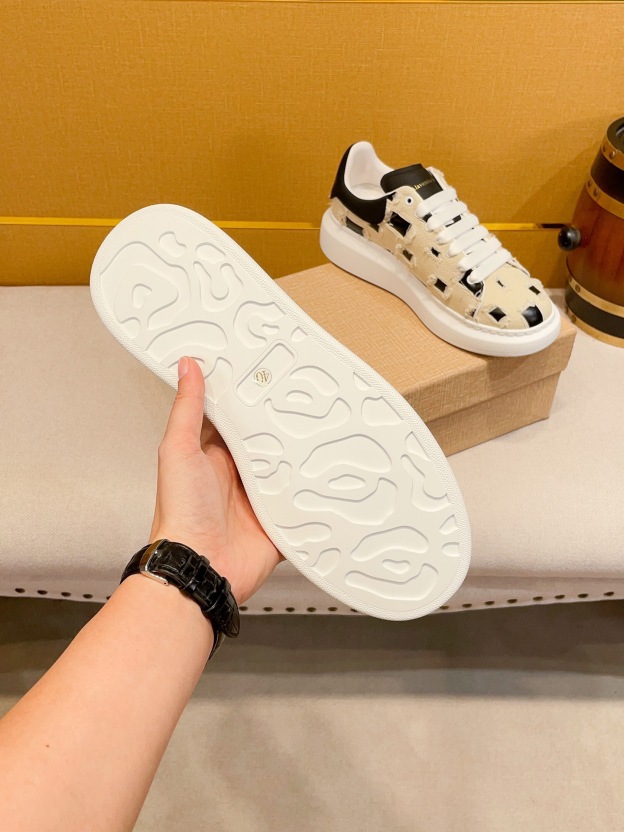 アレキサンダー・マックイーン［Alexander McQueen］Oversized Sneaker "Designer Edition" スニーカー