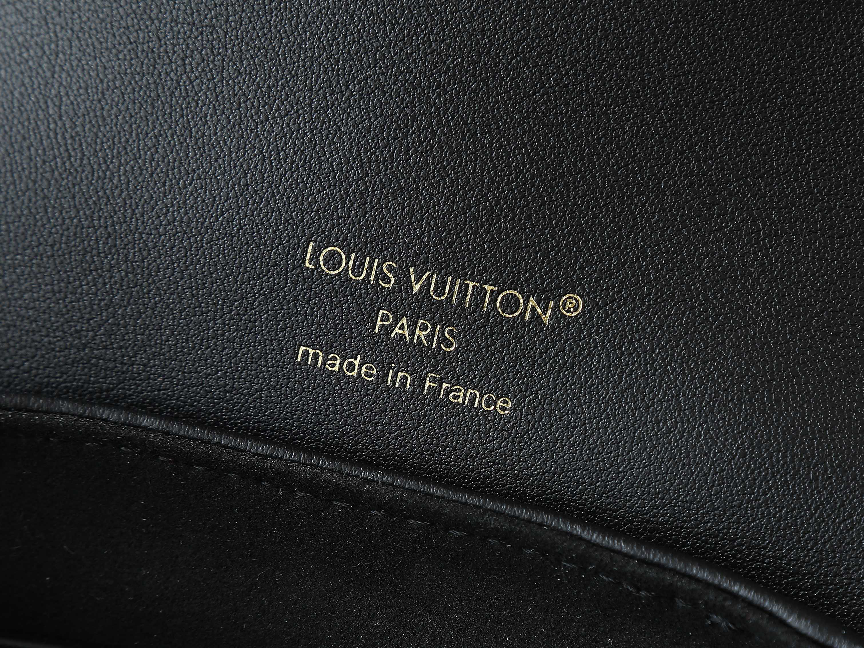ルイ・ヴィトン「Louis Vuitton」COUSSIN BACKPACK ミニバッグ