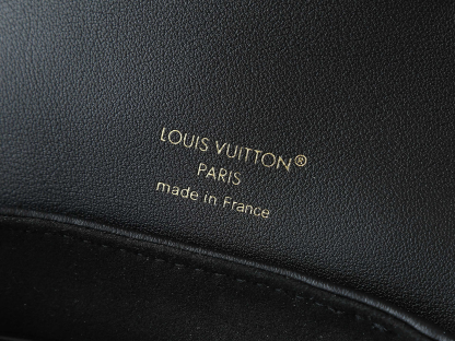 ルイ・ヴィトン「Louis Vuitton」COUSSIN BACKPACK ミニバッグ
