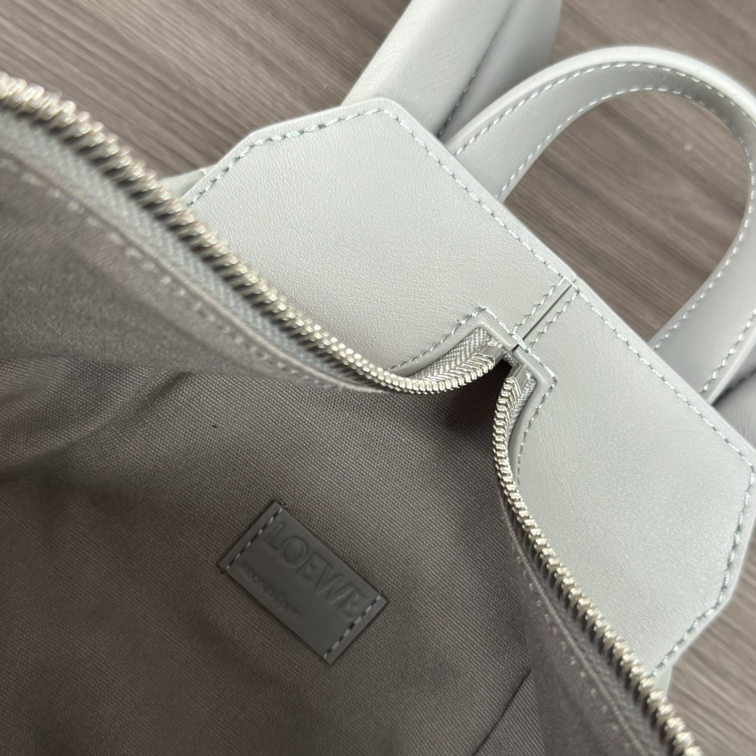 ロエベ「Loewe」Flex バックパック