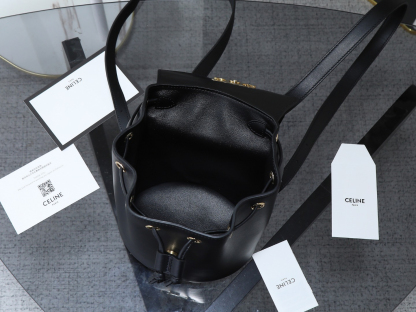 セリーヌ「Celine」BONNIE スムースレザー バックパック