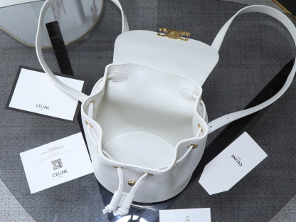 セリーヌ「Celine」BONNIE スムースレザー バックパック