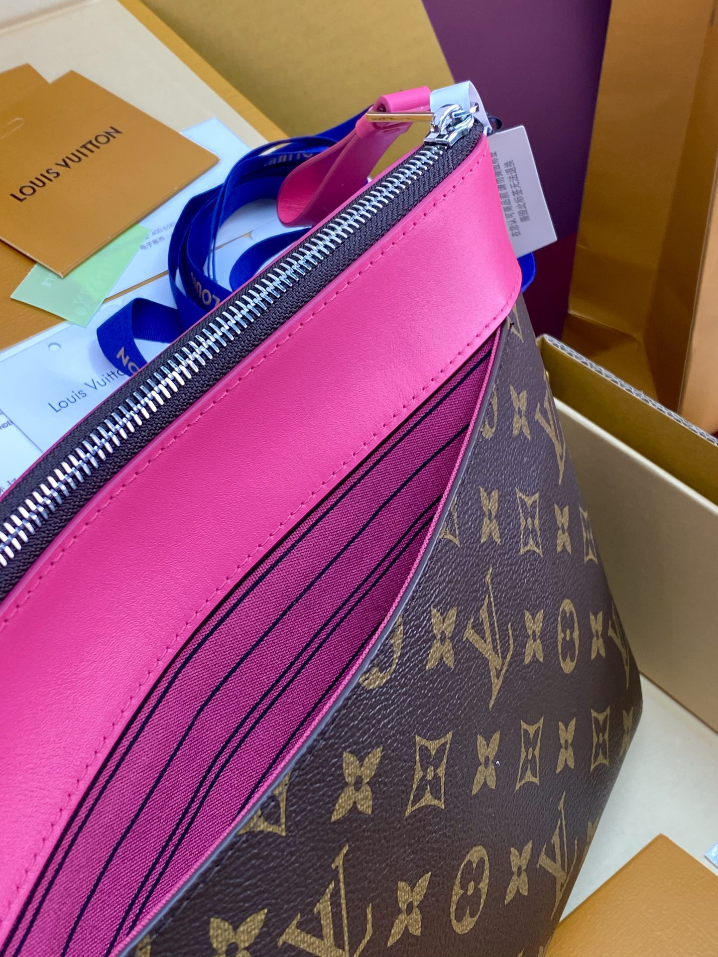 ルイ・ヴィトン「Louis Vuitton」ポシェット･ヴォワヤージュ スープル