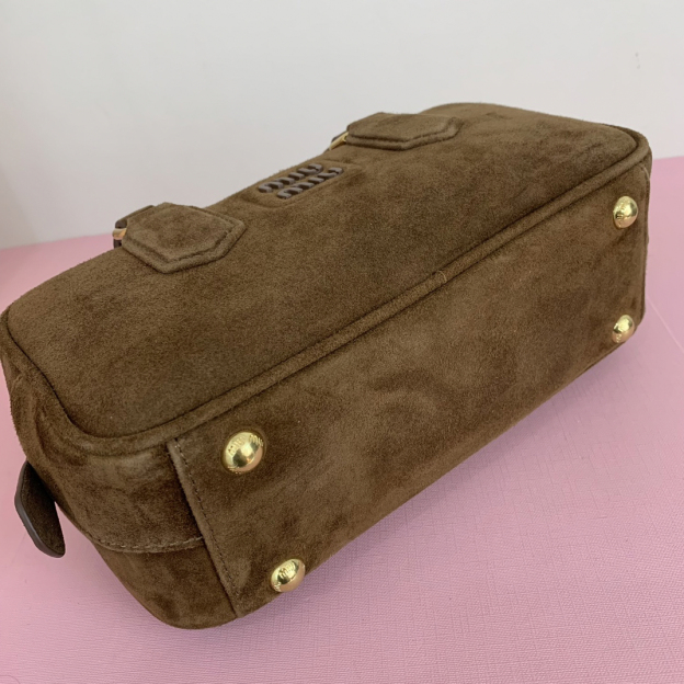 ミュウミュウ「Miu Miu」レディースArcadia鹿の毛皮のハンドバッグ斜め掛けバッグです